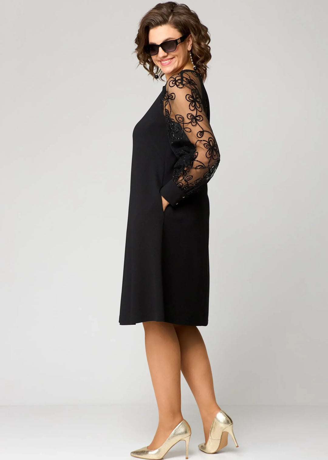 Ericka | Elegant Lace-Sleeve Dress