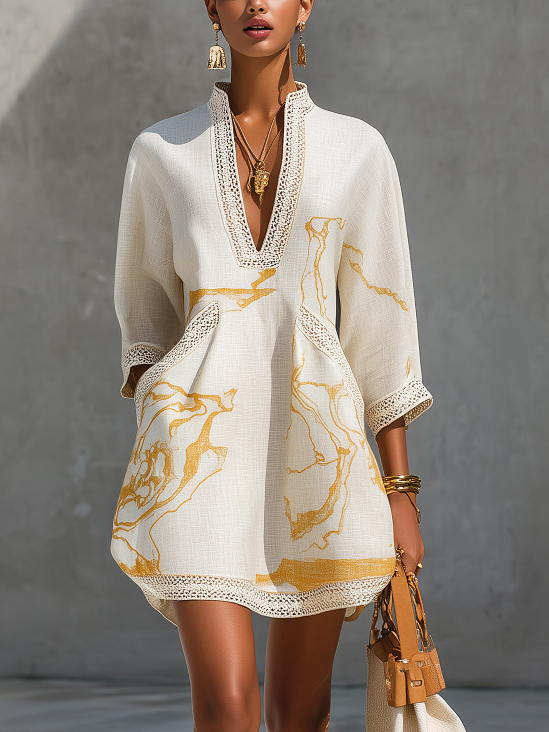 Dawn | Mini Dress in Black and Gold Lace